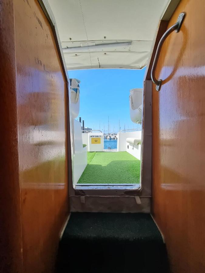 Experiencia En El Mar Gijon M Hotell Eksteriør bilde
